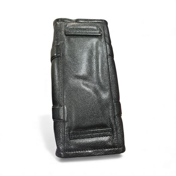 Marc Jacobs Leather The Tote Bag With Crossbody Strap - Picture 9 of 12